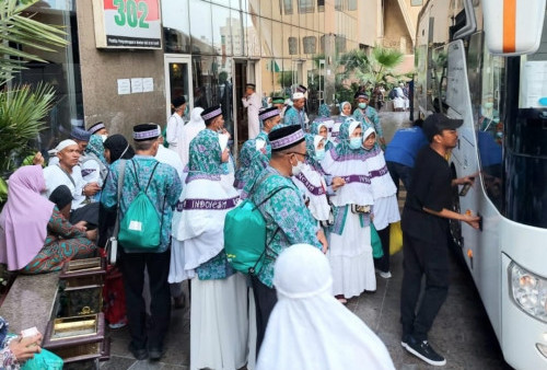 Jemaah Haji asal Lampung Timur yang Menggunakan Kursi Roda Mendapat Pengawasan Khusus