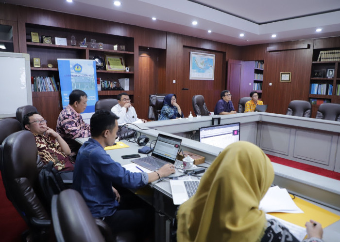 Rektor Unila Pimpin Rapat Pleno Hasil Penerima Beasiswa Pascasarjana