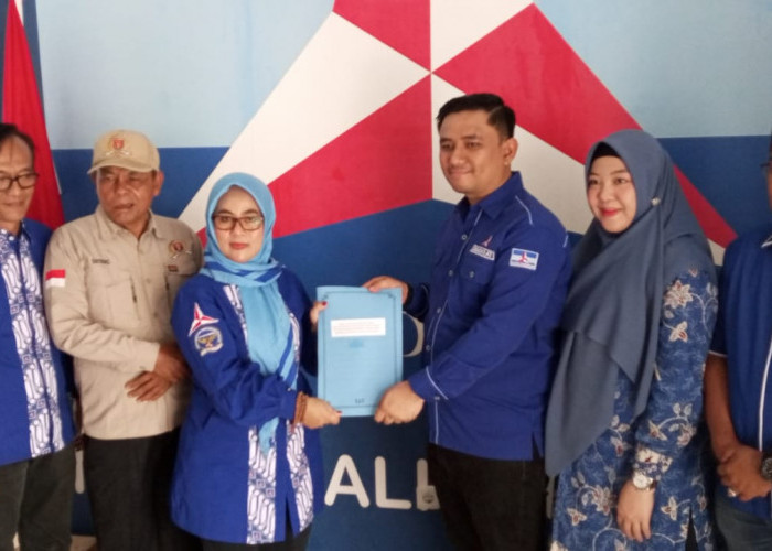 Bergelar Doktor, Putra Ketua DPD Demokrat Lampung Masuk Bursa Calon Wakil Bupati Lambar