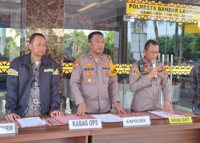 Nekat Manjat Pohon Lewati Pagar Sekolah, Dua Pria Asal Lampung Ini Diduga Curi Pipa Besi STIAB Jinarakkhita