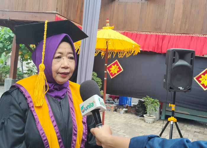 Guru Besar FKIP Unila Bidang Linguistik Terapan Prof.Farida: Kembangkan Bahasa Lampung Dengan Linguistik Murni