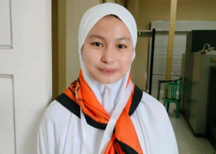 Berparas Cantik Jelita, Sania Wahyu Ningsih Jadi Jemaah Calon Haji Termuda di Indonesia Tahun Ini