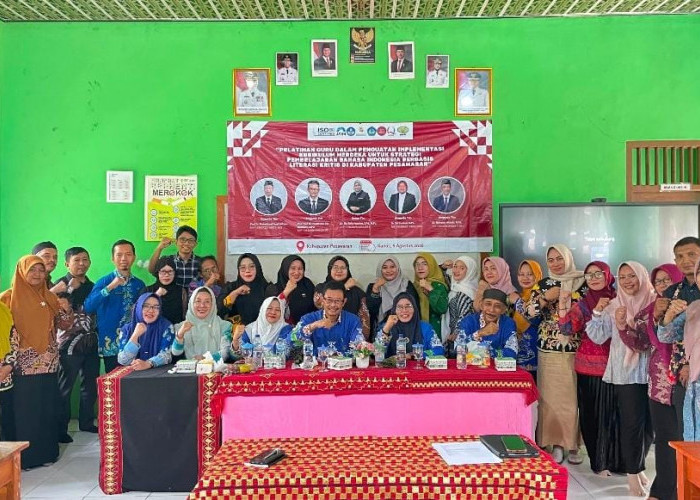Akademisi Unila Latih 25 Guru Bahasa di Pesawaran
