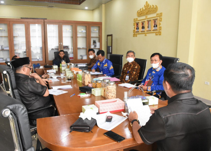 Dalam Rapat Kerja, Komisi II DPRD Bandar Lampung Kritik Habis Kinerja Direksi Perumda Way Rilau