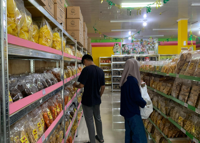 Jelang Lebaran Idul Fitri, Toko Oleh-Oleh Khas Lampung Mengalami Kenaikan Omzet