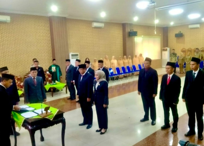 Gerbong Pejabat Pringsewu Bergerak, Bupati Riyanto Lantik 10 Pimpinan Tinggi Pratama