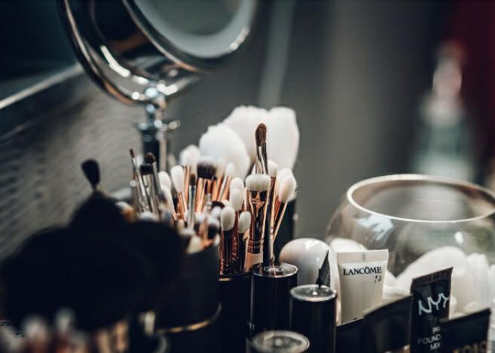 Prospek Kerja Jurusan Tata Rias dan Kecantikan, Mulai Dari Pengusaha Sampai Make Up Artist 