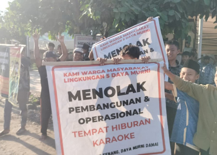 Warga Dayamurni Tulang Bawang Barat Tolak Karaoke di Lingkungan Ponpes