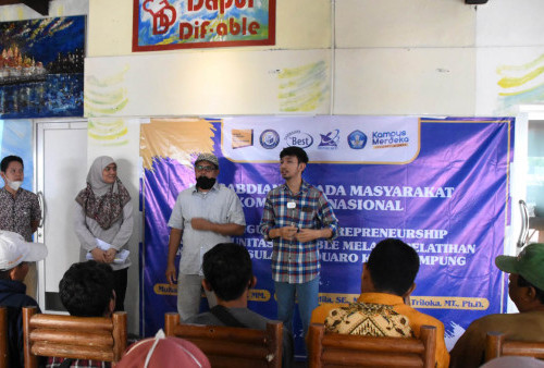 Bangun Jiwa Entrepreneurship Komunitas Dif_able, Dosen IIB Darmajaya Berikan Pelatihan Sulam Maduaro 