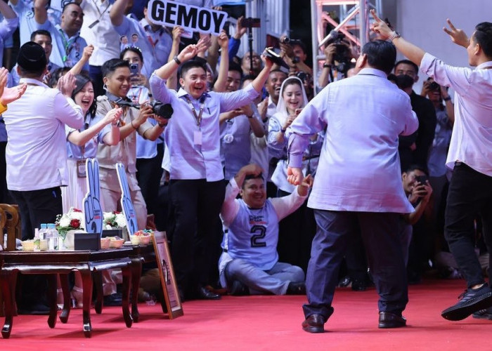 Mayor Teddy Ajudan Prabowo Subianto Hadir Debat Capres, Ini Penjelasan TNI