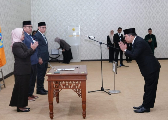 Rektor Unila Lantik Ketua LPPM hingga Sekretaris SPI, Tekankan Integritas dan Pelayanan Publik