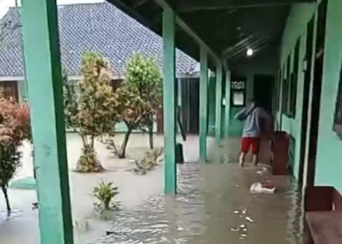 Terdampak Banjir, Beberapa TPS di Tulang Bawang Terpaksa Pindah Lokasi
