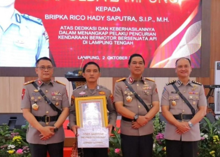 Kapolri Apresiasi Polisi Lampung yang Viral, Bripka Rico Dapat Hadiah Sekolah Perwira 