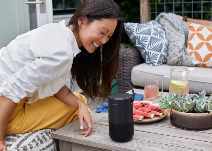 Bose Portable Smart Speaker, Speaker Bluetooth Ringkas dan Bisa Streaming Musik Tanpa Ribet