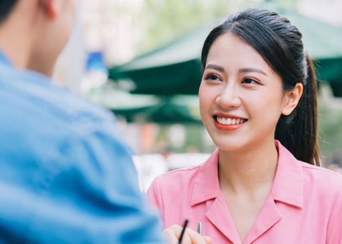 Sering Grogi Saat Kenalan? Coba 5 Cara Kocak Ini Biar Obrolan Langsung Nyambung dan Seru