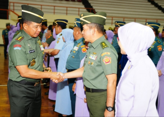 66 Perwira TNI Naik Pangkat, Satu Jenderal Sandang Bintang Tiga 