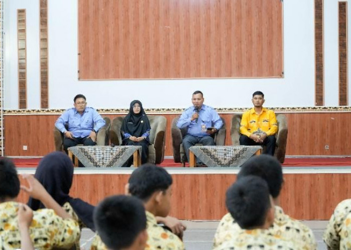 Teknokrat-UTHM Bahas Air Tanah dan K3 Bareng Siswa SMK