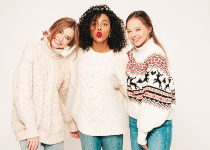  5 Sweater Oversized Wanita Paling Unik dan Lucu yang Wajib Kamu Punya