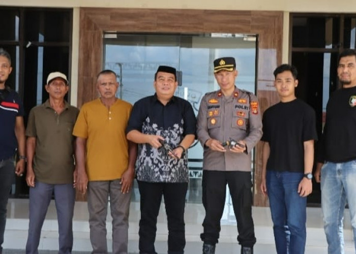 Tak Mau Berurusan dengan Hukum, Dua Warga Pringsewu Serahkan Senpi Rakitan