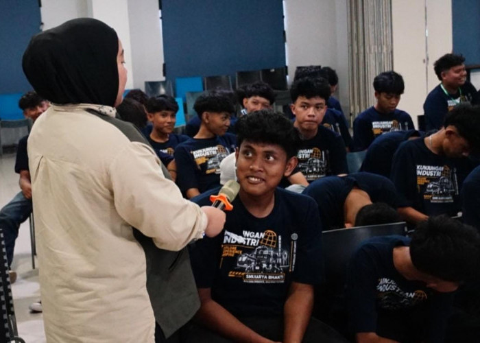 Edukasi AI for Business, IIB Darmajaya Buka Wawasan Puluhan Siswa SMK Karya Bhakti Pringsewu