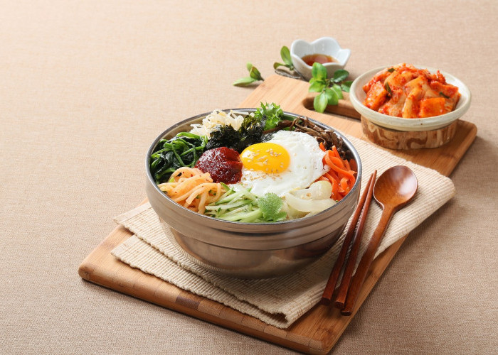 Sambil Nonton Drakor, Cicipi Makanan Khas Korea yang Mudah Dibuat Sendiri di Rumah