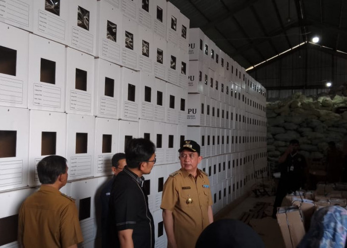 Kunjungi Gudang Logistik KPU, Pjs Wali Kota  Bandar Lampung Minta Tambah Keamanan