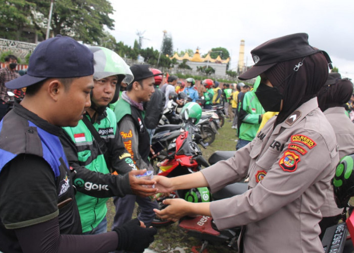 Melalui Kabid Humas Polda Lampung, Kapolda Lampung Beri Apresiasi Demo Kenaikan Harga BBM Berjalan Tertib