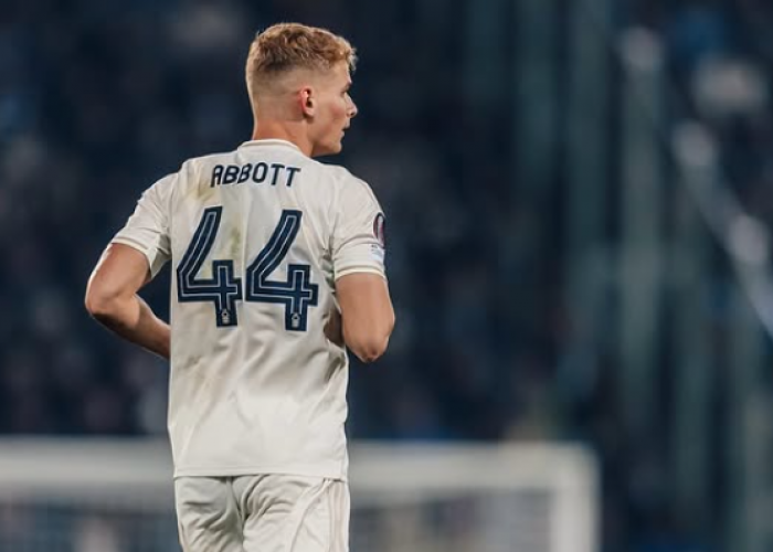 Prediksi Skor Nottingham Forest vs Leeds: Pertarungan Lini Tengah dan Minim Gol Jadi Sorotan Utama