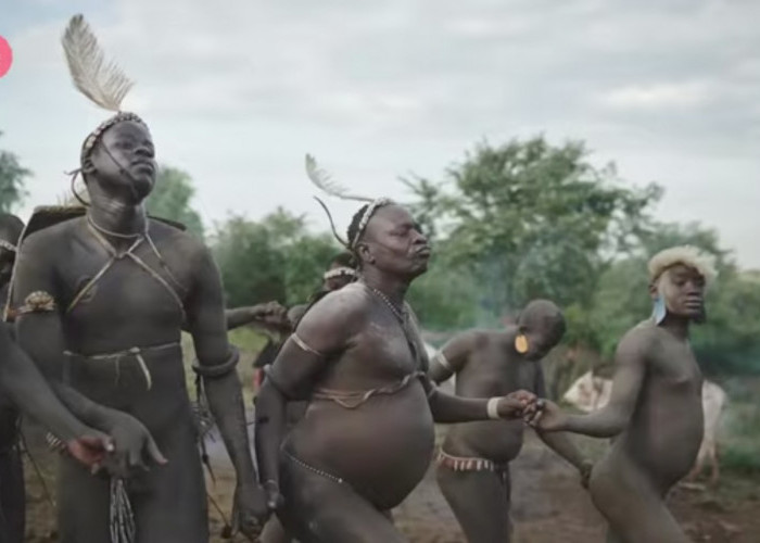 Tradisi Unik Suku Bodi, Perut Buncit Dianggap Tampan Dan Seksi