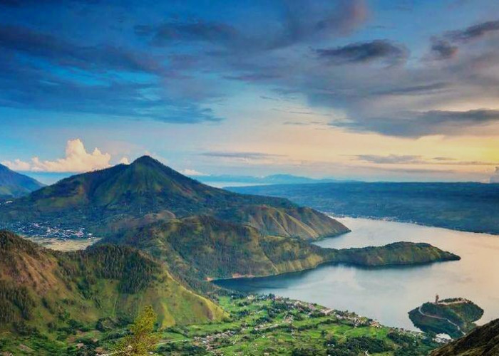 Kisah Misterius Dibalik Keindahan Danau Toba di Sumatera Utara