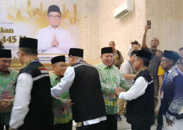 Lepas Calon Jemaah Haji, Gubernur Arinal Djunaidi Minta Doa Lampung Jadi Embarkasi 