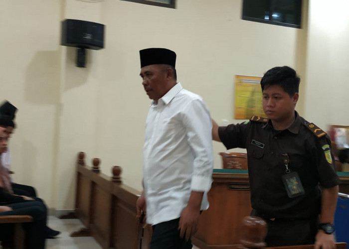 Korupsi Budidaya Lebah, Oknum Mantan Anggota DPRD Tanggamus Dituntut 1 Tahun 6 Bulan