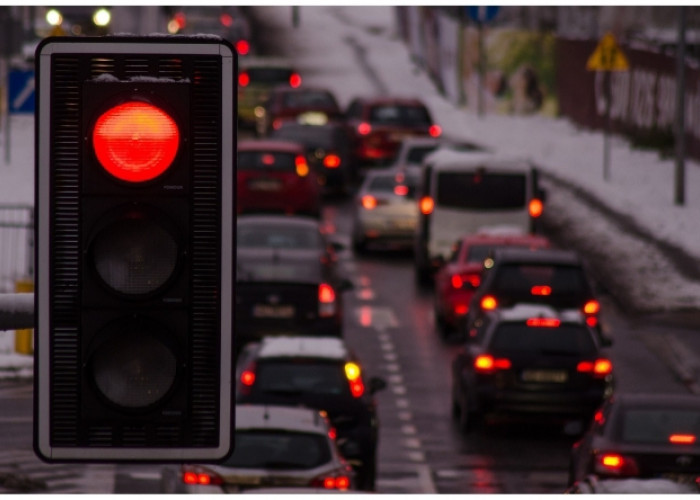 Sering Hidup-mati, Ternyata Begini Cara Kerja Traffic Light di Jalan P. Emir M. Noer