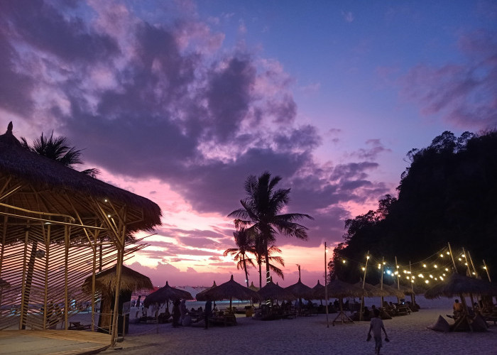 Sensasi Liburan Weekend di Lampung Selatan, Beragam Kuliner sambil Terpukau Indahnya Pantai Rio By The Beach