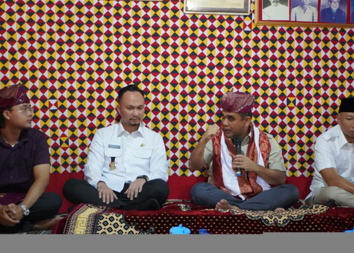 Ziarah Makam Pahlawan Lampung, Sekjen Gerinda Sebut Kepahlawanan Raden Intan Selaras dengan Partainya   