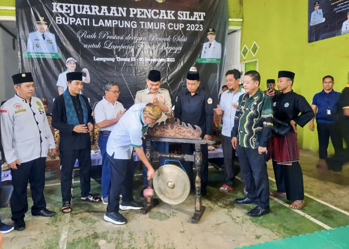 M.Dawam Rahardjo Buka Kejuaraan Pencak Silat Bupati Lampung Timur Cup