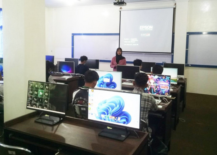 Siswa SMAN 5 Bandar Lampung Belajar Coreldraw di IIB Darmajaya
