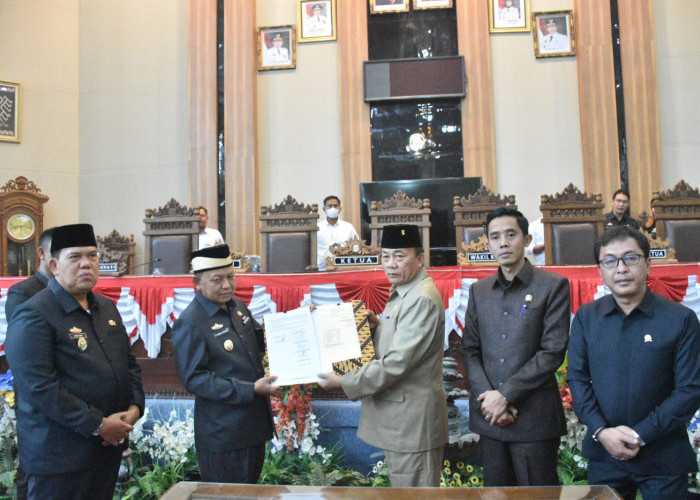 Tok, DPRD Lampung Timur Sahkan APBD Perubahan 2022