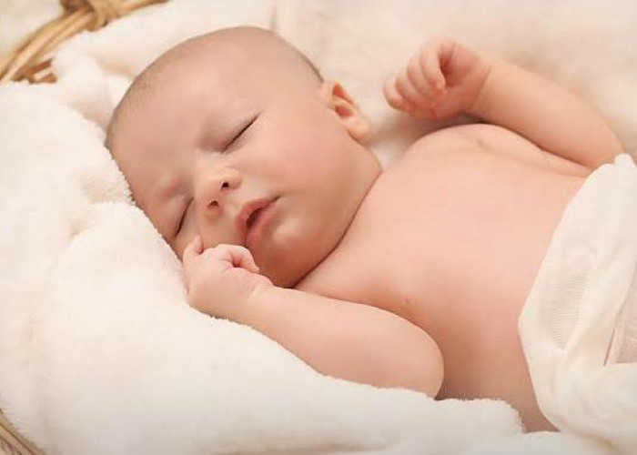 Bunda Wajib Tahu, Ini 5 Ciri-ciri Mata Juling Pada Bayi Lengkap dengan Cara Mengatasinya