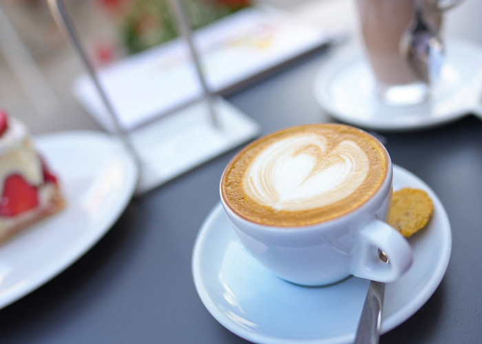Murah dan Dijamin Bikin Betah, Inilah Rekomendasi Cafe Hits di Bandung