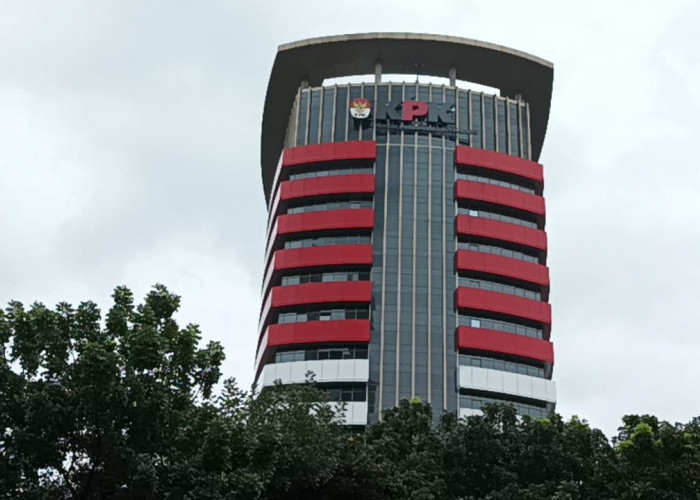 KPK Periksa Istri hingga Tukang Kebun Bupati Lampung Tengah Ardito Wijaya guna Dalami Pengkondisian Proyek