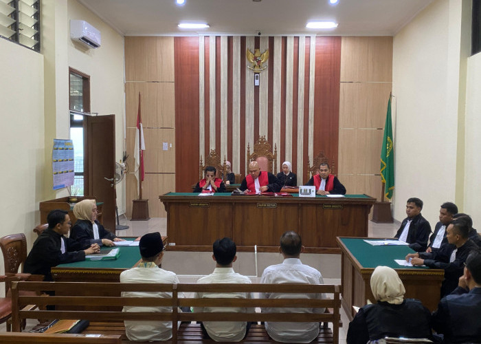 Sidang Perdana Dugaan Korupsi PT LEB, Penasehat Hukum Sebut Dakwaan Jaksa Tidak Tepat