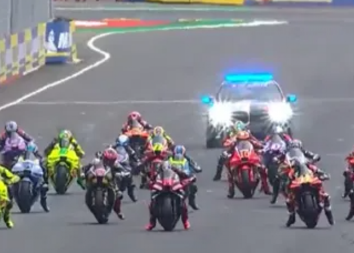 Absennya Jorge Martin Warnai Persaingan MotoGP, Marquez Akhiri Musim dengan Gelar Juara