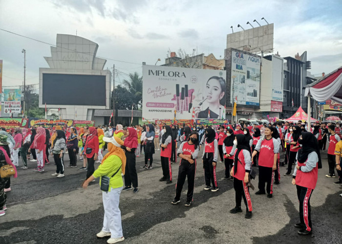 Penutupan Roadshow Bus KPK, Masyarakat Kota Bandar Lampung Antusias Ikut Senam Pagi Bersama KPK
