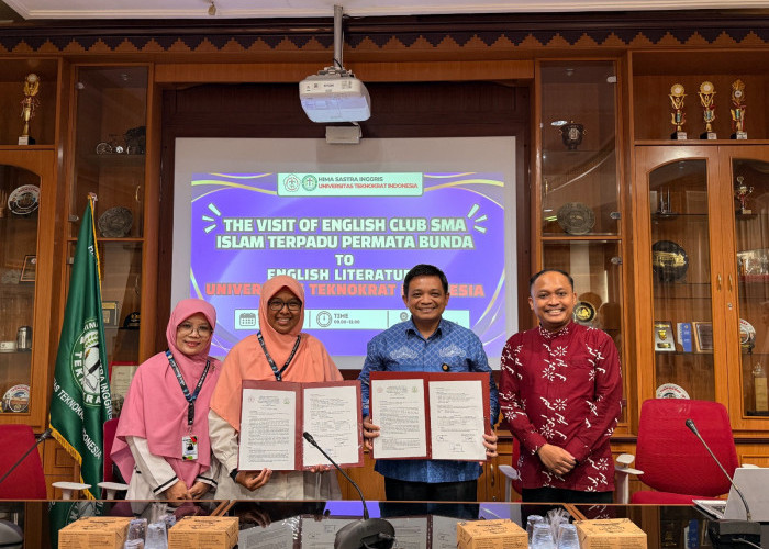 Mahasiswa Teknik Elektro Teknokrat Ciptakan PLTB Archimedes untuk Penerangan Warung Pantai Gunung Kunyit