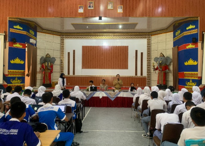 Pelajar SMKN 2 Bandar Lampung Belajar Bangun Dunia Virtual, Teknokrat Kenalkan AI untuk Metaverse