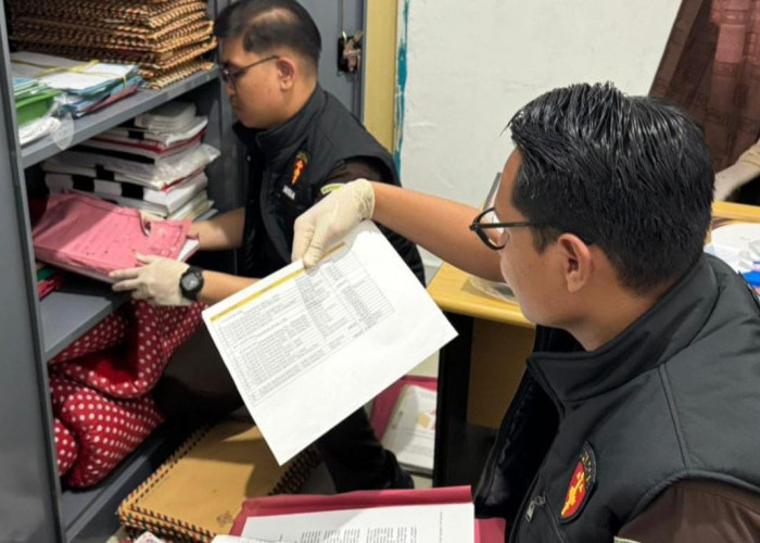 Kantor Bawaslu Tulang Bawang Digeledah Kejari, Pimpinan Lembaga Pengawas Pemilu Mendadak ‘Raib’