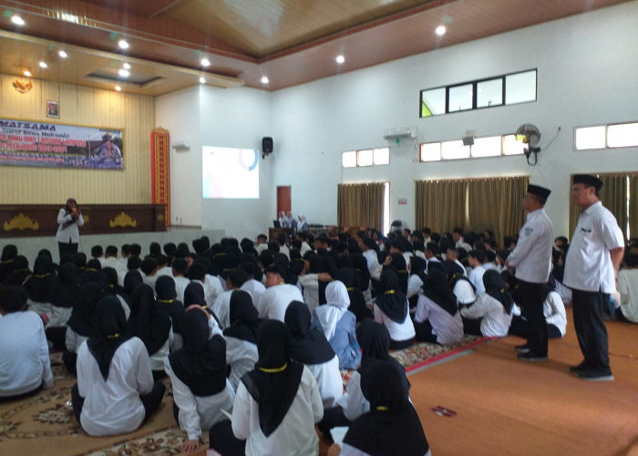 Hari Pertama Masuk Sekolah di Bandar Lampung, Siswa Dikenalkan Lingkungan hingga Edukasi dan Ahlak