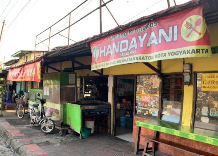 Warung Brongkos Handayani Kuliner Legendaris di Yogyakarta sejak Tahun 1975, Rasanya Legit