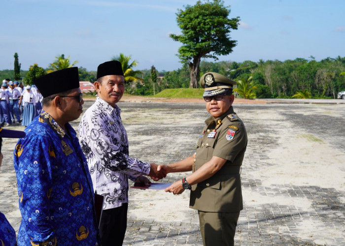 Pimpin Upacara Hari Jadi Provinsi Lampung ke 59, HUT Pol PP dan HUT Ke 61 Linmas, Ini Pesan Sulpakar 